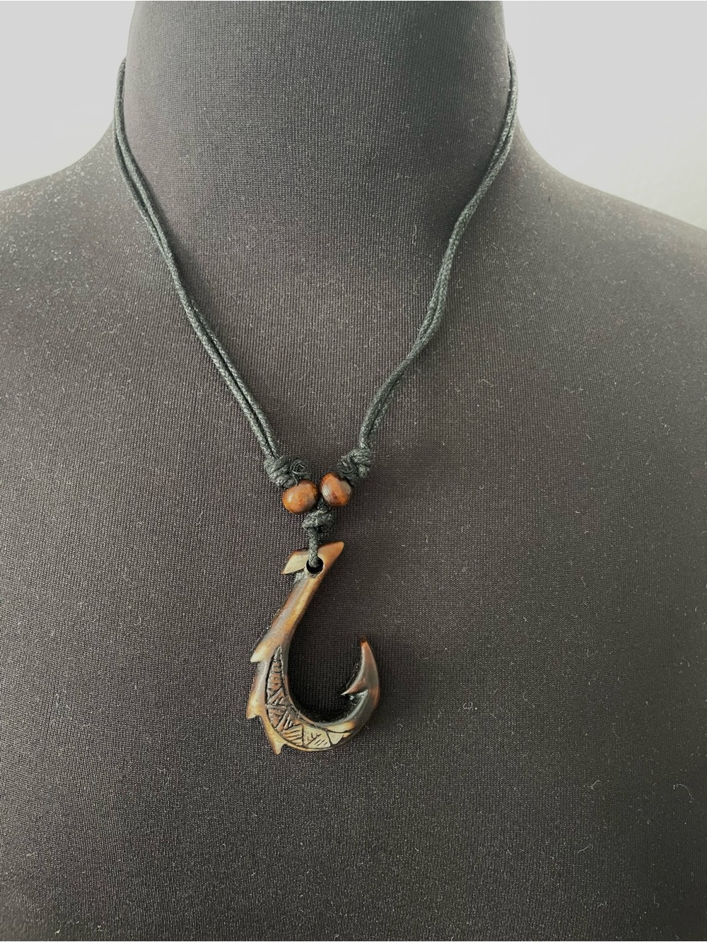 Hawaiian Style Fish Hook Pendant Māori Tribal Necklace